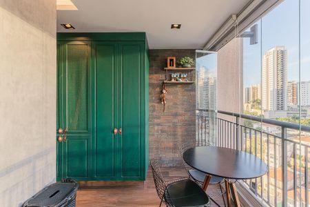 Apartamento à venda com 56m², 2 quartos e 1 vaga Apartamento à venda com 56m², 2 quartos e 1 vagaVaranda