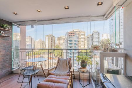 Apartamento à venda com 56m², 2 quartos e 1 vaga Apartamento à venda com 56m², 2 quartos e 1 vagaVaranda