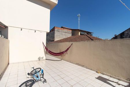 Casa à venda com 150m², 3 quartos e 2 vagas Casa à venda com 150m², 3 quartos e 2 vagasQuintal