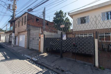 Casa à venda com 150m², 3 quartos e 2 vagas Casa à venda com 150m², 3 quartos e 2 vagasFachada