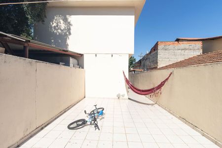 Casa à venda com 150m², 3 quartos e 2 vagas Casa à venda com 150m², 3 quartos e 2 vagasQuintal