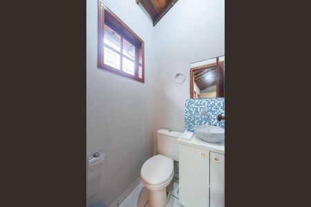 Casa de condomínio para alugar com 144m², 3 quartos e 1 vaga Casa de condomínio para alugar com 144m², 3 quartos e 1 vagaBanheiro de Serviço