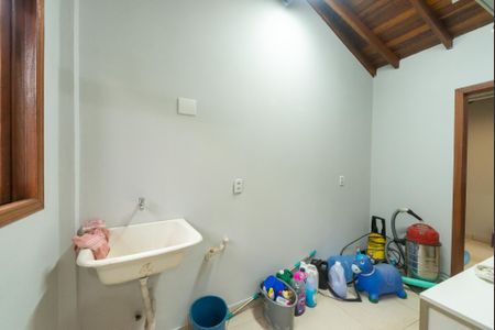 Casa de condomínio para alugar com 144m², 3 quartos e 1 vaga Casa de condomínio para alugar com 144m², 3 quartos e 1 vagaÁrea de Serviço