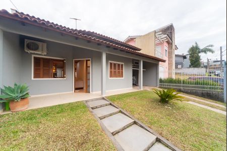 Casa de condomínio para alugar com 144m², 3 quartos e 1 vaga Casa de condomínio para alugar com 144m², 3 quartos e 1 vagaQuintal