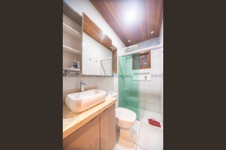 Banheiro Suite de casa de condomínio para alugar com 3 quartos, 144m² em Mário Quintana, Viamão