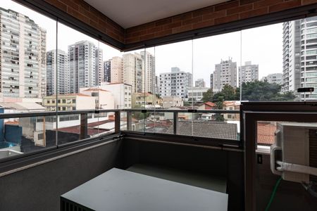 Varanda de kitnet/studio para alugar com 1 quarto, 32m² em Perdizes, São Paulo