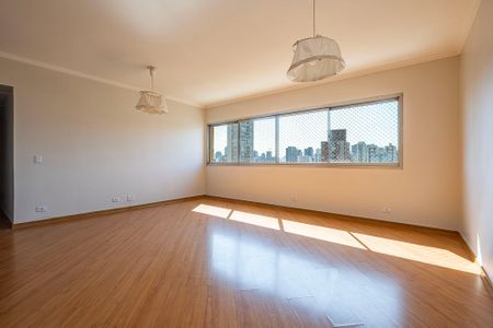 Apartamento para alugar com 114m², 3 quartos e sem vaga Apartamento para alugar com 114m², 3 quartos e sem vagaSala