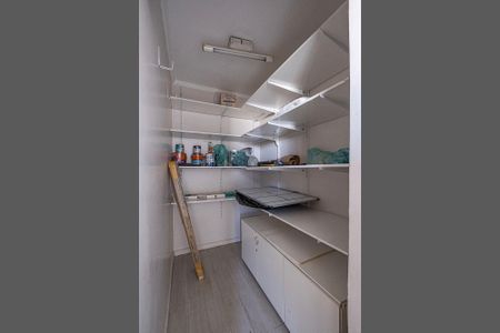 Apartamento para alugar com 114m², 3 quartos e sem vaga Apartamento para alugar com 114m², 3 quartos e sem vagaÁrea de Serviço