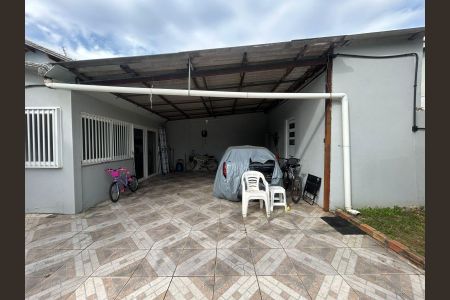 Casa à venda com 132m², 4 quartos e 2 vagas Casa à venda com 132m², 4 quartos e 2 vagasGaragem