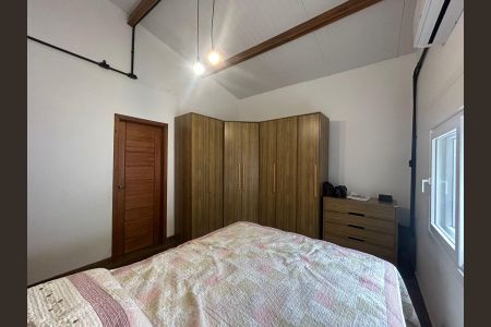 Casa à venda com 132m², 4 quartos e 2 vagas Casa à venda com 132m², 4 quartos e 2 vagasSuite