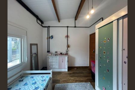 Casa à venda com 132m², 4 quartos e 2 vagas Casa à venda com 132m², 4 quartos e 2 vagasQuarto 1