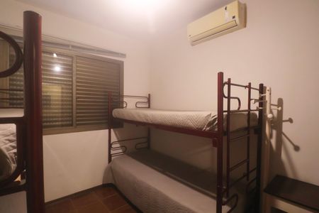 Apartamento para alugar com 120m², 4 quartos e 1 vaga Apartamento para alugar com 120m², 4 quartos e 1 vagaQuarto