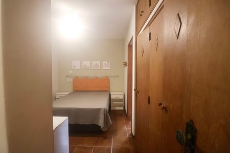 Apartamento para alugar com 120m², 4 quartos e 1 vaga Apartamento para alugar com 120m², 4 quartos e 1 vagaSuíte