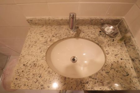 Apartamento para alugar com 120m², 4 quartos e 1 vaga Apartamento para alugar com 120m², 4 quartos e 1 vagaBanheiro Social