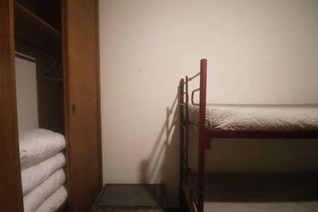 Apartamento para alugar com 120m², 4 quartos e 1 vaga Apartamento para alugar com 120m², 4 quartos e 1 vagaQuarto