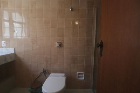 Apartamento para alugar com 120m², 4 quartos e 1 vaga Apartamento para alugar com 120m², 4 quartos e 1 vagaBanheiro Suíte
