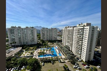 Apartamento à venda com 62m², 2 quartos e 1 vaga Apartamento à venda com 62m², 2 quartos e 1 vagaVista