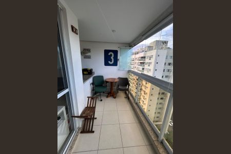 Apartamento à venda com 62m², 2 quartos e 1 vaga Apartamento à venda com 62m², 2 quartos e 1 vagaVaranda
