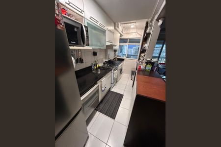 Cozinha de apartamento à venda com 2 quartos, 62m² em Barra Olímpica, Rio de Janeiro
