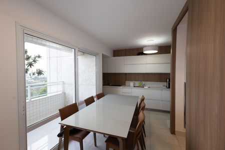 Apartamento à venda com 74m², 2 quartos e 2 vagasSala de Jantar