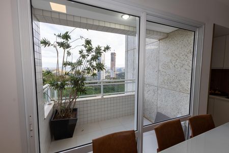 Apartamento à venda com 74m², 2 quartos e 2 vagasVaranda da Sala de Jantar