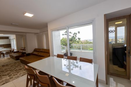 Apartamento à venda com 74m², 2 quartos e 2 vagasSala de Jantar