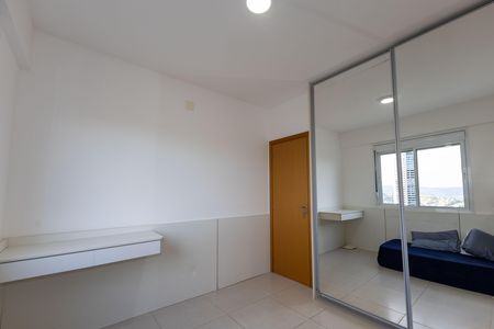 Apartamento à venda com 74m², 2 quartos e 2 vagasSuíte 2