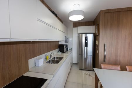 Apartamento à venda com 74m², 2 quartos e 2 vagasCozinha