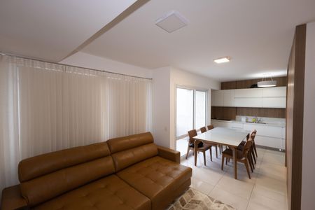 Apartamento à venda com 74m², 2 quartos e 2 vagasSala de Estar