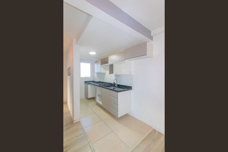 Apartamento para alugar com 45m², 2 quartos e 1 vaga Apartamento para alugar com 45m², 2 quartos e 1 vagaCozinha e Área de Serviço