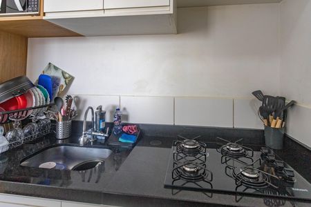 Cozinha de apartamento à venda com 2 quartos, 34m² em Jardim Miriam, São Paulo