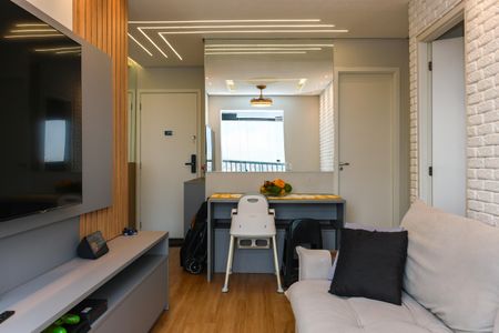 Apartamento à venda com 44m², 2 quartos e 1 vaga Apartamento à venda com 44m², 2 quartos e 1 vagaSala