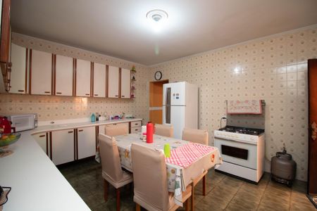 Casa para alugar com 128m², 3 quartos e 3 vagasCozinha - Armários