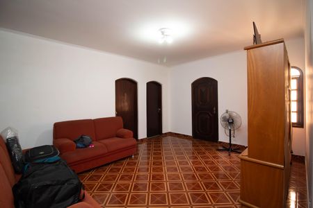 Casa para alugar com 128m², 3 quartos e 3 vagasSala de TV