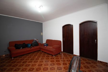 Casa para alugar com 128m², 3 quartos e 3 vagasSala de TV
