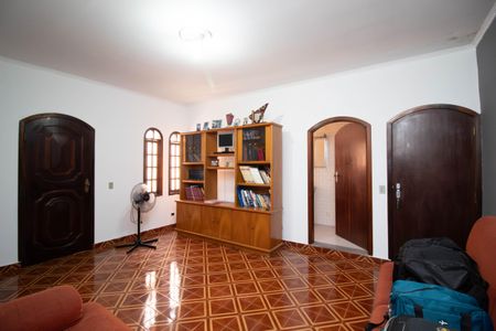 Casa para alugar com 128m², 3 quartos e 3 vagasSala de TV