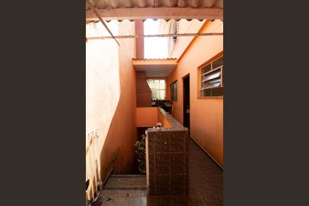 Casa para alugar com 128m², 3 quartos e 3 vagasEscada - Edícula