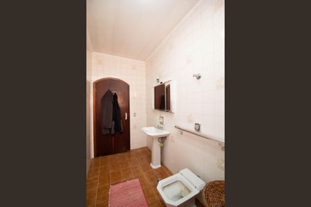Casa para alugar com 128m², 3 quartos e 3 vagasBanheiro 2 
