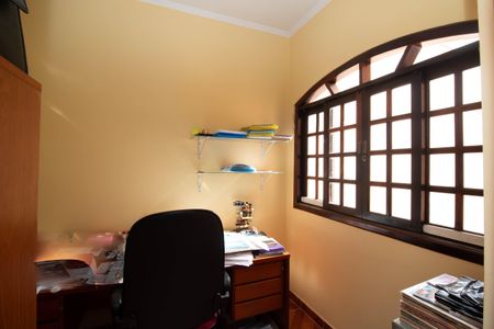 Casa para alugar com 128m², 3 quartos e 3 vagasEscritório