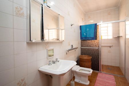 Casa para alugar com 128m², 3 quartos e 3 vagasBanheiro 2 