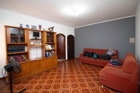 Casa para alugar com 128m², 3 quartos e 3 vagasSala de TV