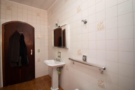 Casa para alugar com 128m², 3 quartos e 3 vagasBanheiro 2 