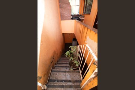 Casa para alugar com 128m², 3 quartos e 3 vagasEscada - Edícula