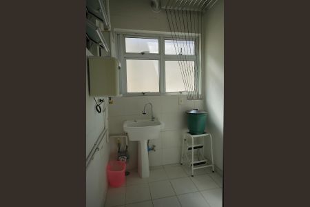 Apartamento à venda com 80m², 2 quartos e 2 vagasÁrea serviço 