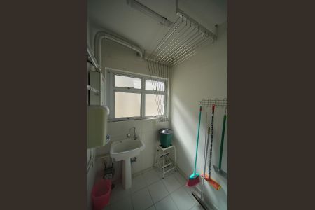 Apartamento à venda com 80m², 2 quartos e 2 vagasÁrea serviço 