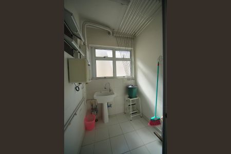 Apartamento à venda com 80m², 2 quartos e 2 vagasÁrea serviço 