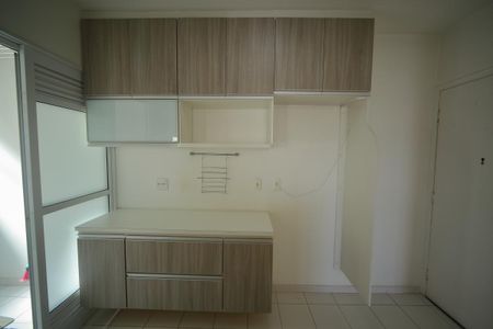 Apartamento à venda com 80m², 2 quartos e 2 vagasCozinha 