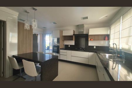 Casa de condomínio à venda com 404m², 3 quartos e 6 vagasFoto 18