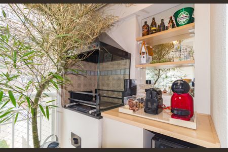Apartamento à venda com 86m², 3 quartos e 1 vaga Apartamento à venda com 86m², 3 quartos e 1 vagaVaranda