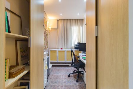Apartamento à venda com 86m², 3 quartos e 1 vaga Apartamento à venda com 86m², 3 quartos e 1 vagaQuarto/Escritório